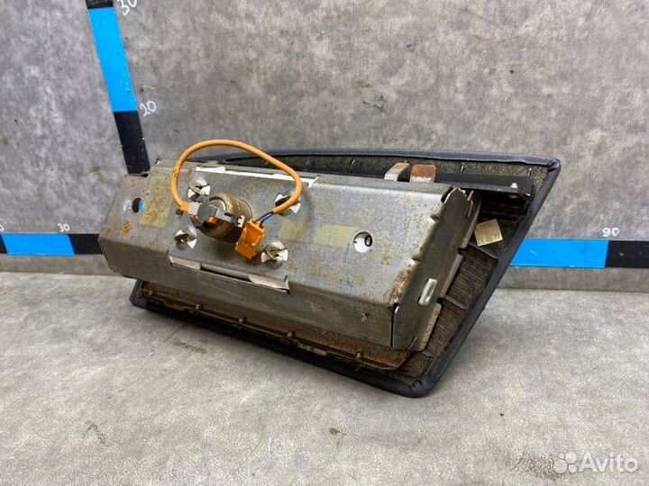 Подушка безопасности в торпедо Peugeot 306