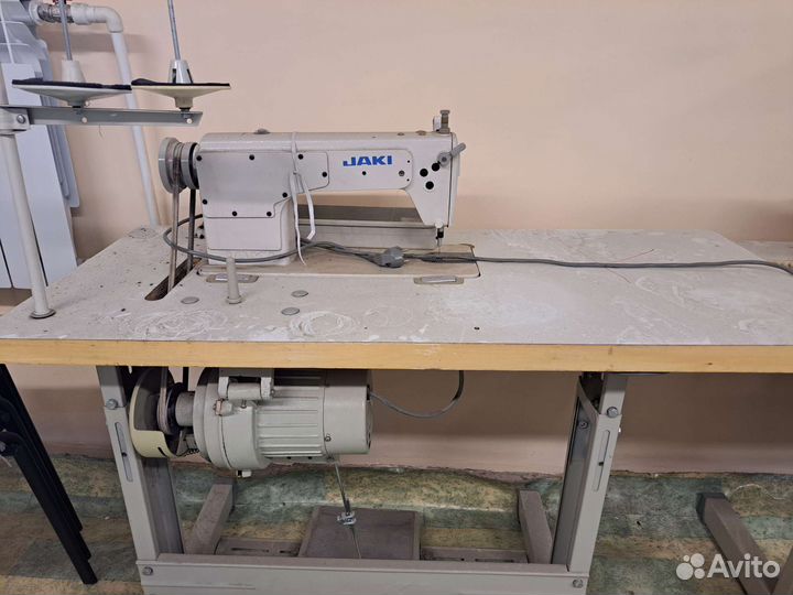 Швейная машинка jaki