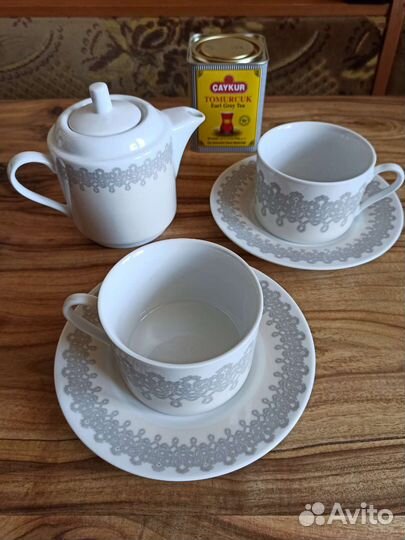 Сервиз чайный. Чайник Гжель