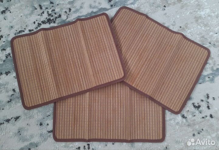 Севировочная подставка под тарелку и приборы