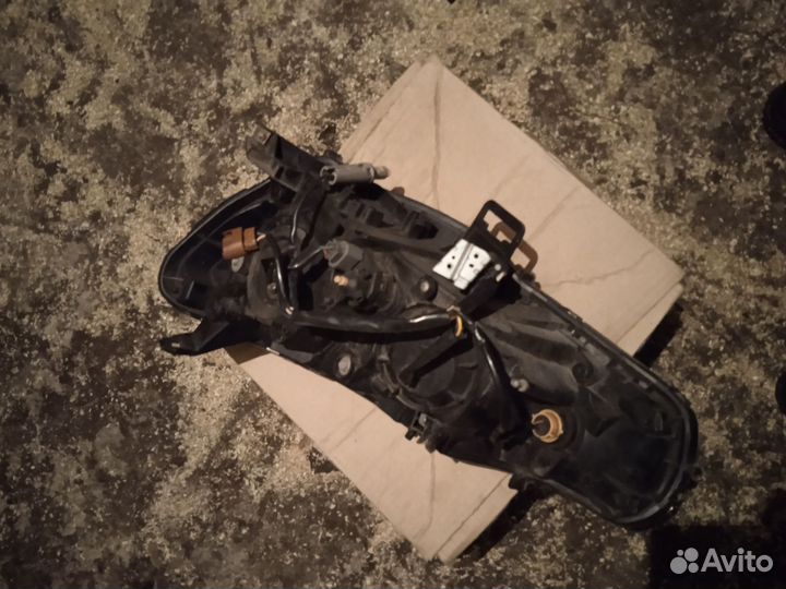 Фара правая mitsubishi lancer 10