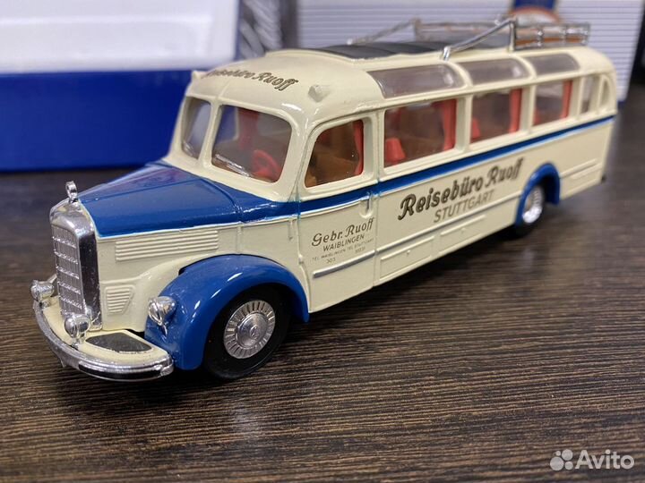 Модель автомобиля mercedes benz disel omnibus 1950