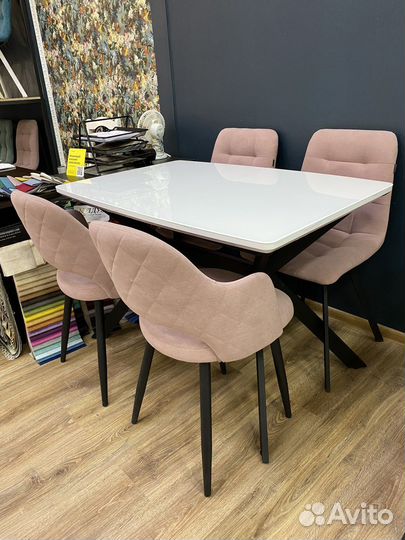 Кухонный стол