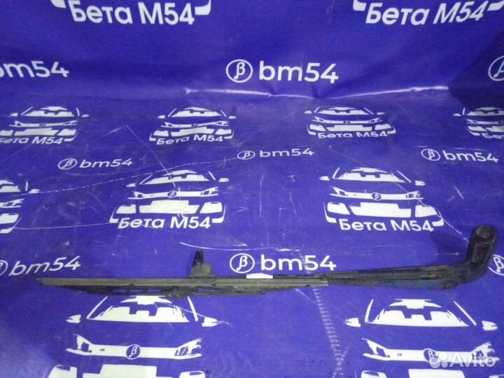 Дворник 5-й двери Toyota Hilux Surf KZN185 1KZ-TE