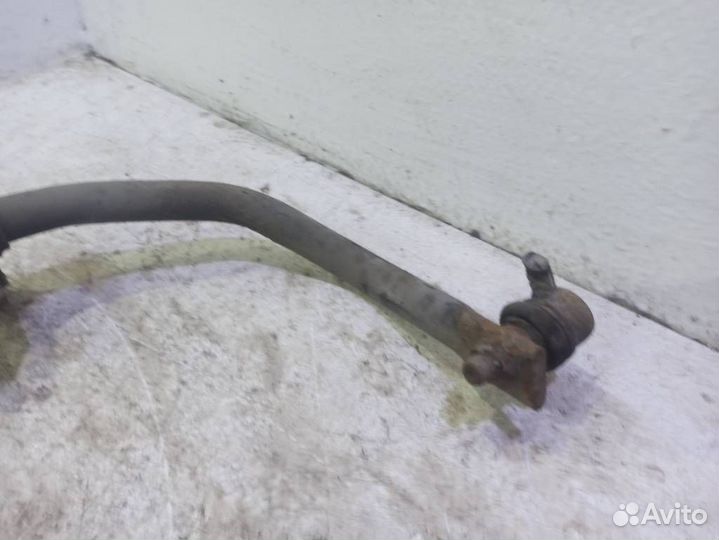 Стабилизатор передний