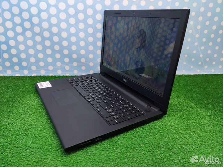 Ноутбук dell Inspiron