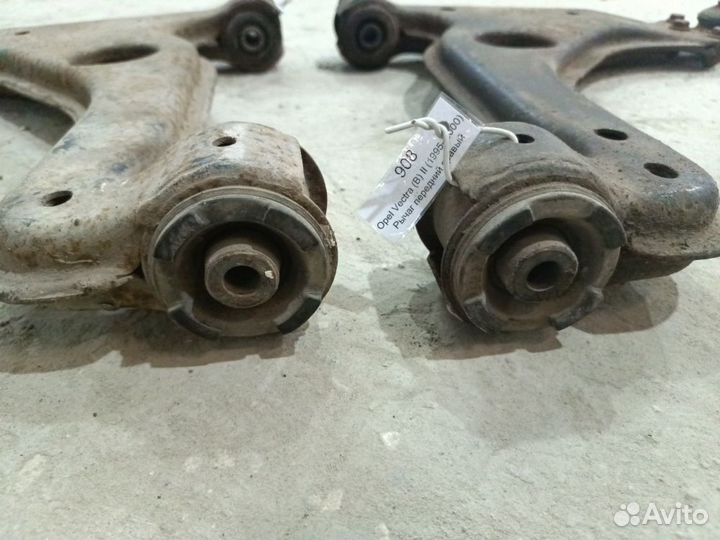 Рычаги передней подвески Opel Vectra B