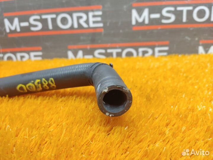 Патрубок системы охлаждения Mercedes-Benz