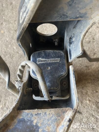 Подушка двигателя задняя Nissan Murano Z50