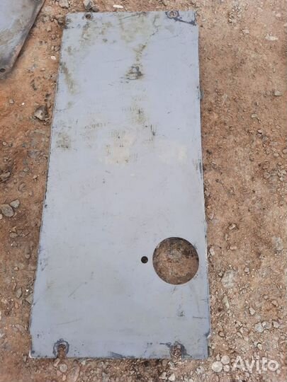 Защита нижняя cover 2045464 Hitachi ZX330LC