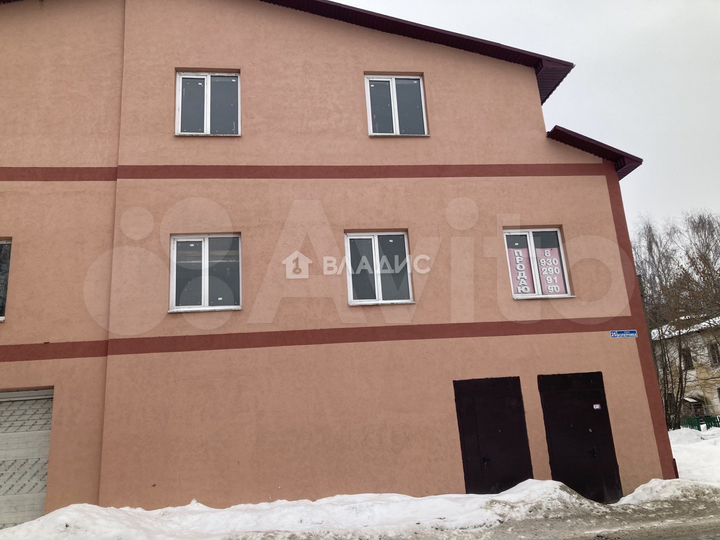 Продам торговое помещение, 780.7 м²