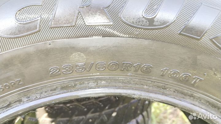 Bridgestone Ice Cruiser 5000 235/60 R16 100T