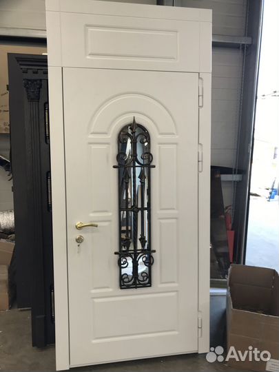 Дверь входная уличная с терморазрывом