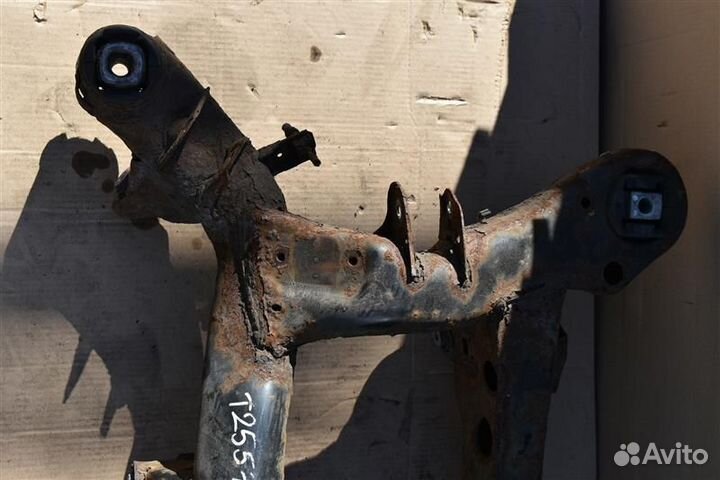 Подрамник задний Bmw 1-Series 1 поколение N45B16AB