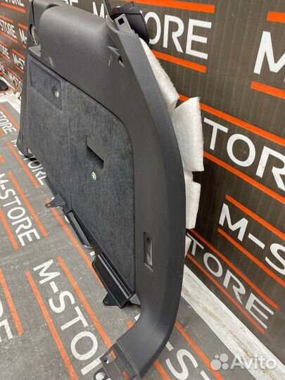 Обшивка багажника правая Volkswagen Touareg 7L BHK