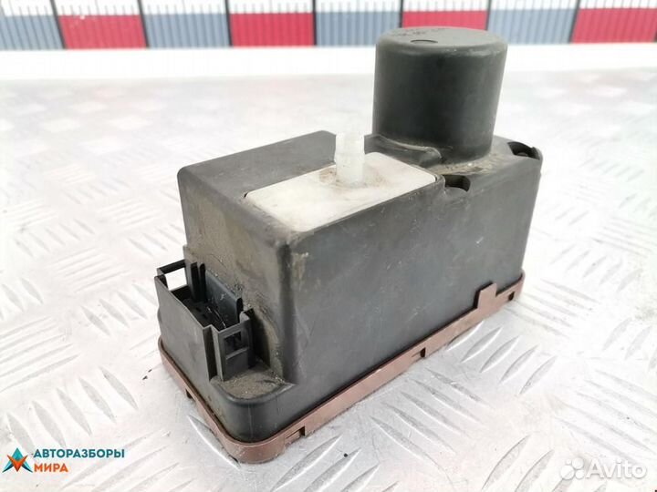 Компрессор центрального замка Volkswagen Polo 3