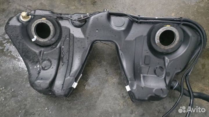 Бак топливный Bmw 530 D E61 M57N 306D2EU4 2004