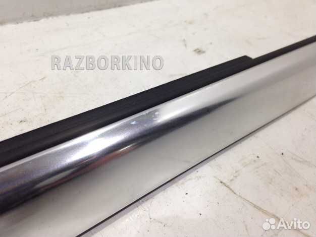 Молдинг стекла двери задней левой