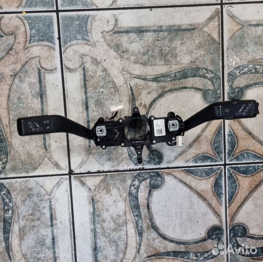 Подрулевой переключатель Skoda Octavia A5