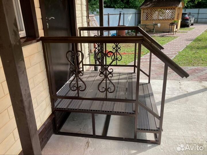 Крыльцо металлическое с гарантией