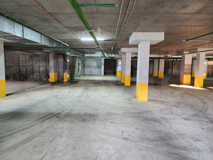 Машиноместо, 13 м²