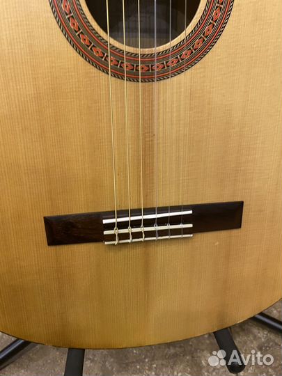 Классическая гитара yamaha C40M