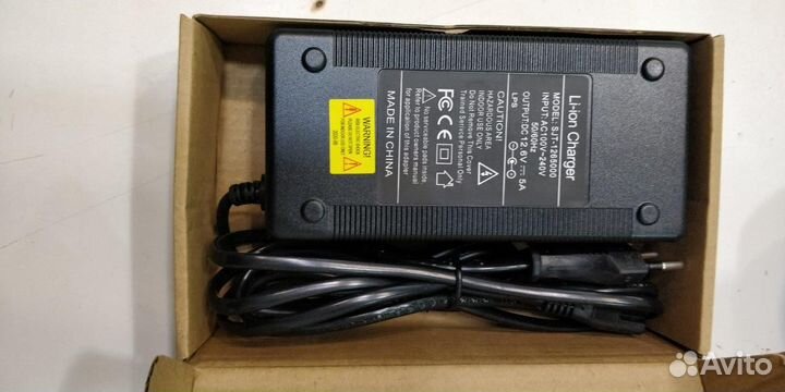 Зарядное устройство ET LP3-50 для Li-Ion 12.6V 5A