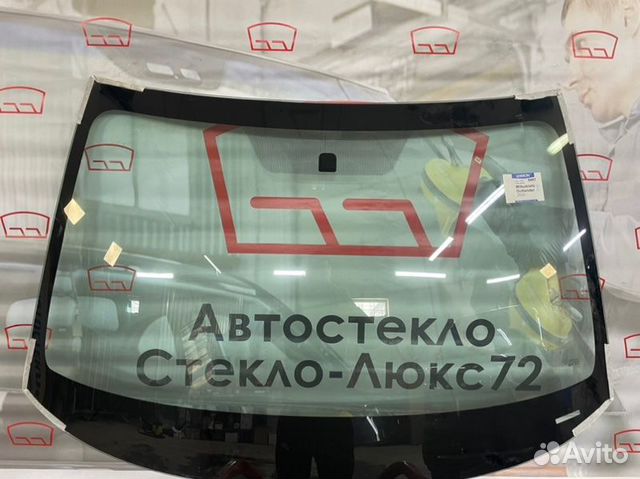 Лобовое стекло Mitsubishi Outlander 5D 2012