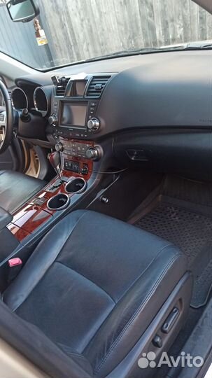 Toyota Highlander 3.5 AT, 2012, 128 000 км