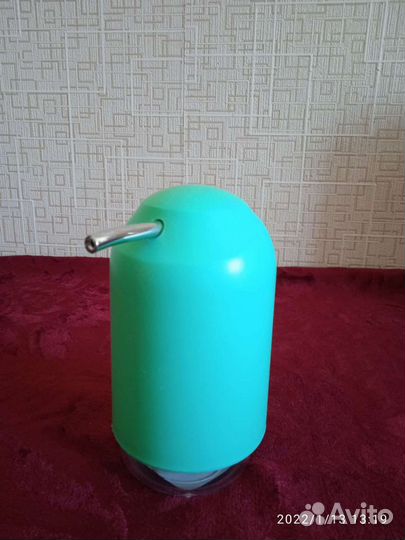 Дозатор для жидкого мыла