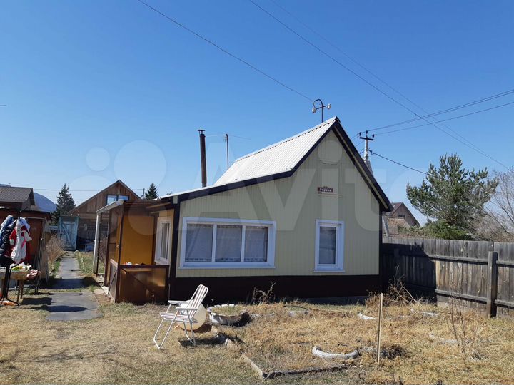 Дача 20 м² на участке 6 сот.