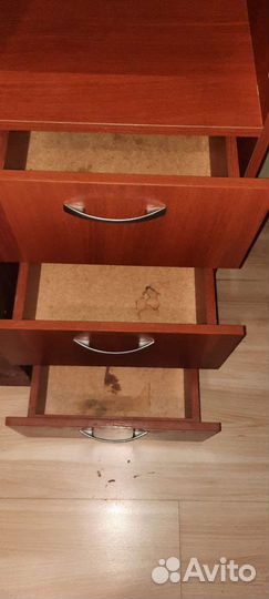 Школьный Уголок