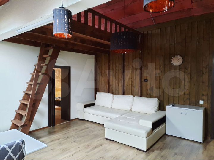 3-к. квартира, 95 м², 3/3 эт.