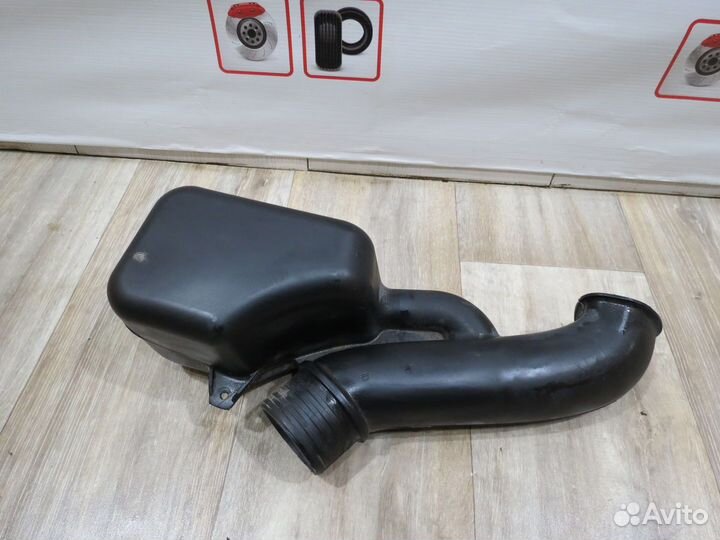 Воздуховод Volkswagen Polo