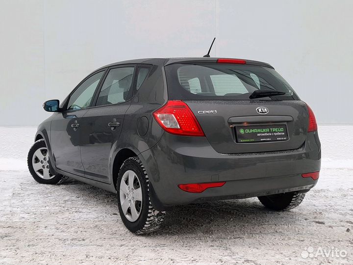 Kia Ceed 1.6 AT, 2011, 93 100 км