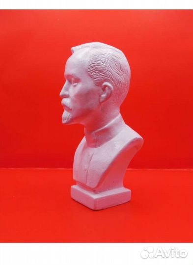 Бюст Дзержинский, гипс, новый, 12 см