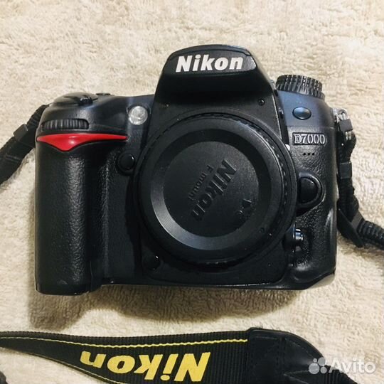 Nikon d7000 body