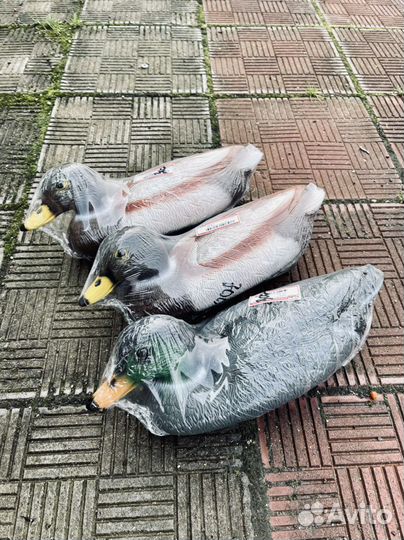 Садовые фигуры водоплавающие в пруд