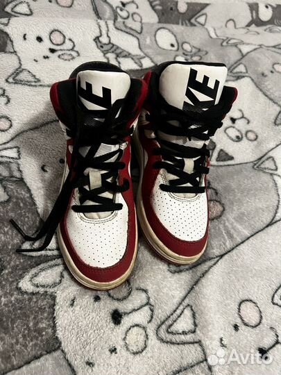 Кроссовки Nike для мальчика 29 размер 18см стелька