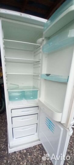 Холодильник бу stinol