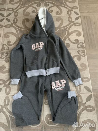 Спортивный костюм