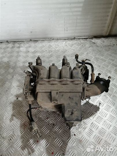 Коллектор впускной Opel Astra H L69 Z16XER 2008