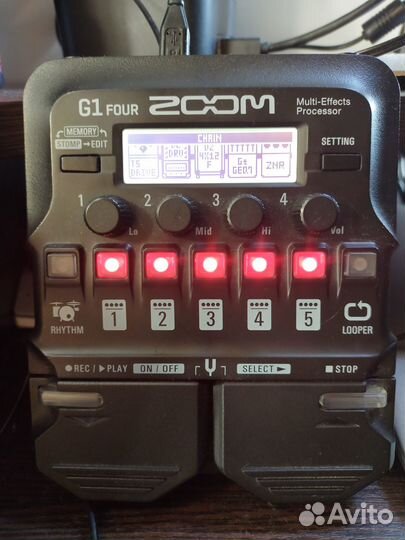 Гитарный процессор Zoom G1 Four