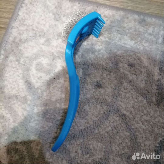 Расчёска для вычесывания кошки