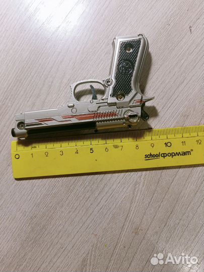 Пистолет железный