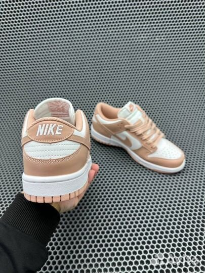 Кроссовки Nike Dunk Low 