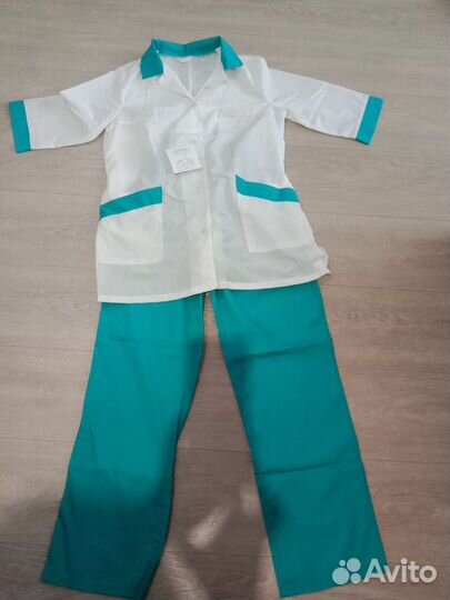 Медицинский костюм