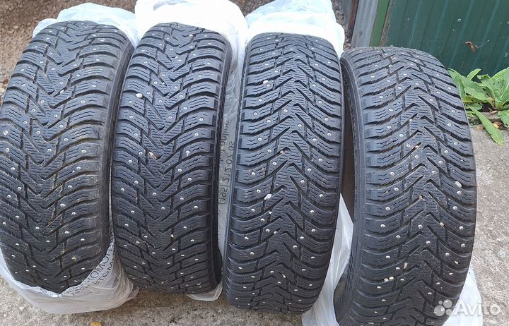 Nokian Tyres Hakkapeliitta NRW 215/65 R17 106R