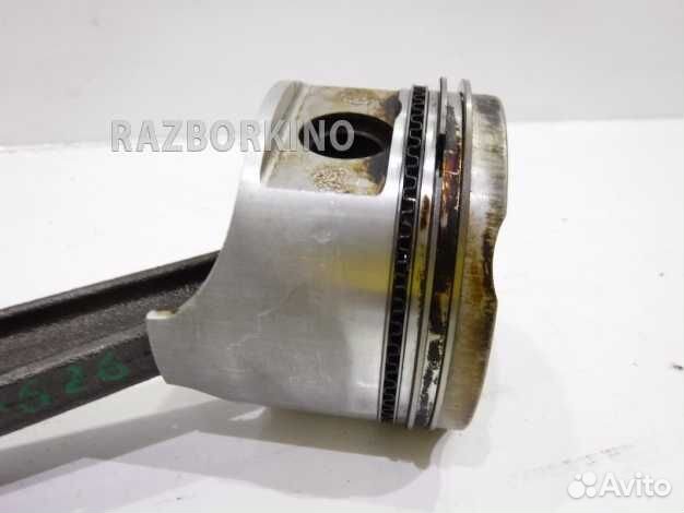 Поршень с шатуном Мазда