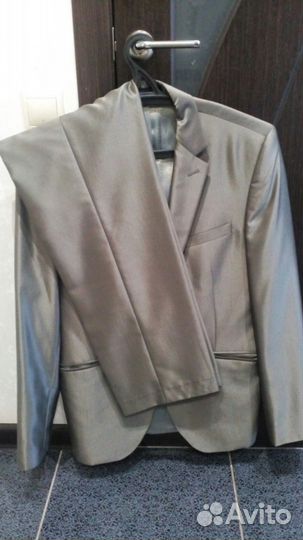 Продам костюм